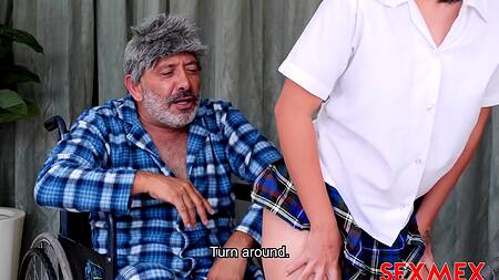 Встань и иди! Трахать молоденькую сиделку