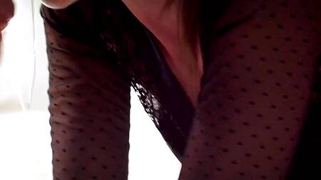 Красотка Sybil хочет чтобы парень над ней доминировал