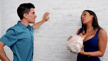 Мачеха ласкает пенис пасынка под столом и дает в анус