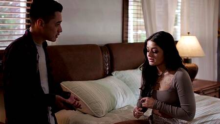 Брат убеждает смуглую сестру заняться с ним сексом