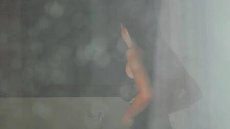 Фотограф трахает красивую модель и снимает порно