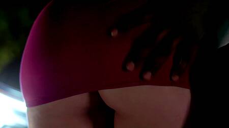 Негр усаживает себе на лицо Violet Myers с сочной жопой