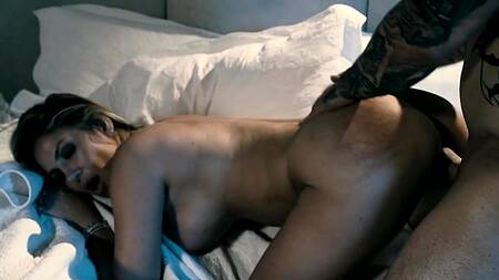 Муж с женой чувственно трахаются перед сном