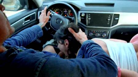 Официантка после смены жарится с клиентом в жопу