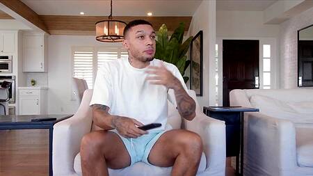 Негр чувственно трахает красотку Samantha Lexi