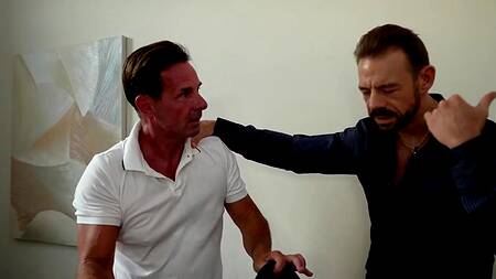 Жену в обе дырки поимел муж и любовник