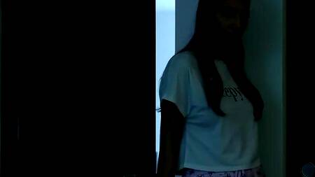 Сводные братья в подборке трахают сестер и кончают им на лица