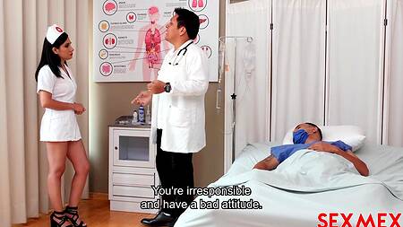 Латинская медсестра трахается с пациентом в больнице