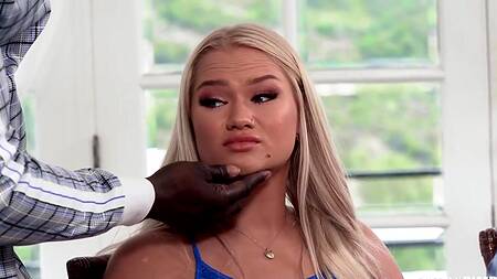 Черный коллектор связывает мужика и жестко трахает его жену