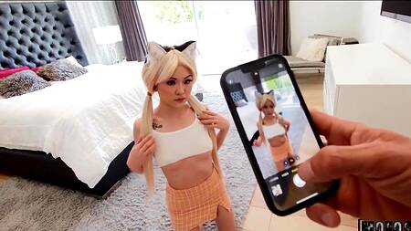 Азиатская анимешница Lulu Chu с ушками сняла порно с другом