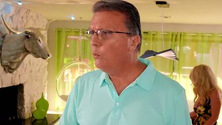 Мачеха застает падчерицу за еблей и присоединяется