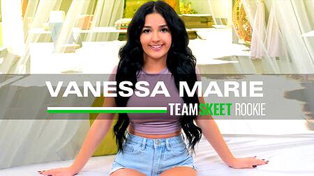 Милая Vanessa Marie на кастинге кончает от вибратора и трахается