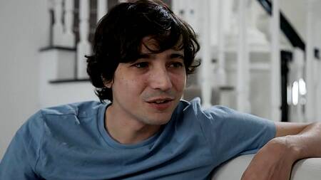 Азиатка Mina Luxx наслаждается кунилингусом и нежным сексом