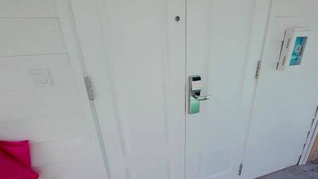 Познакомился с русской красоткой на отдыхе и страстно её поимел