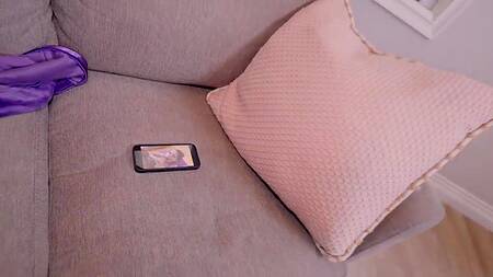 Просмотр порно подталкивает Savannah Bond к двойному проникновению