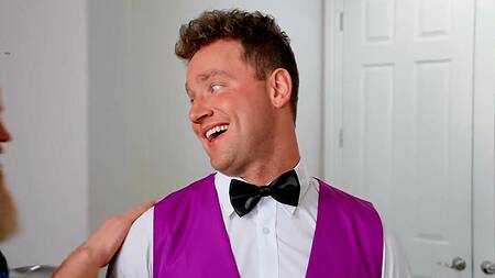 Страстная жена трахается с обиженным поваром