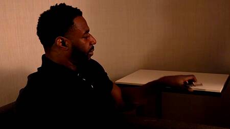 Lexi Sample ебется с негром в номере отеля во время командировку