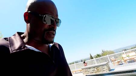 Негр с большим членом ебет сочную Payton Preslee в шикарном белье