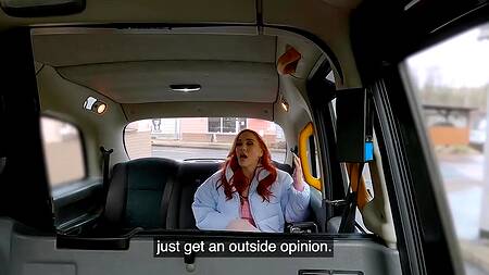 Рыжая Jupiter Jetson едет на такси в другой город и ебется в машине