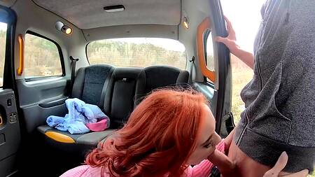 Рыжая Jupiter Jetson едет на такси в другой город и ебется в машине