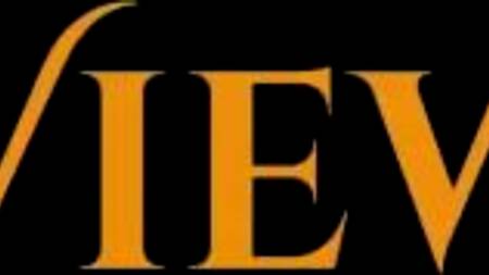 Блондинка вместо слежки за черным соседом решает с ним трахнуться