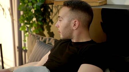 От интересной книги можно оторваться только на анал с любимой