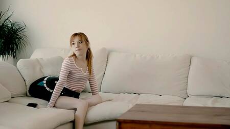 Рыжая скромница Madi Collins наслаждается большим членом негра