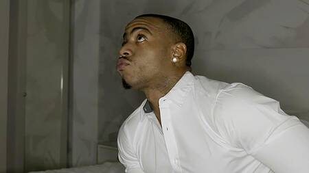 Выяснила отношения с негром и снова занялась с ним сексом