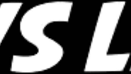 Милая азиатка Vina Sky показывает киску и отдается отчиму