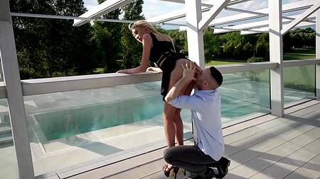 Стройной сучке Anita Blanche нравится жесткий анал