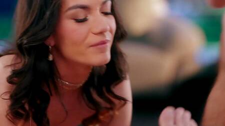 Красавица Sawyer Cassidy полюбила анальный секс