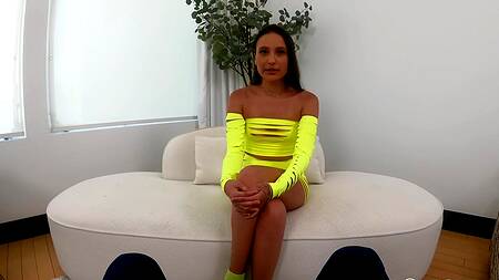 Страстно трахнул худую Lola Rose и наполнил пизду спермой