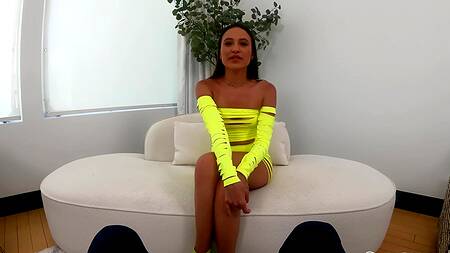 Страстно трахнул худую Lola Rose и наполнил пизду спермой