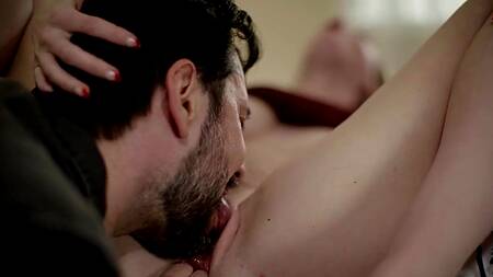 Блондинка вспоминает старые деньги и страстно ебется с бывшим