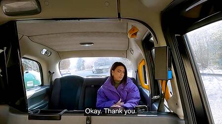 Таксист соглашается поиметь симпатичную Lena Coxx