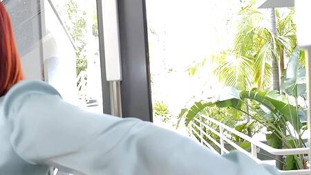 Рыжая милфа Jessica Ryan в сексуальном белье жарко ебется с негром