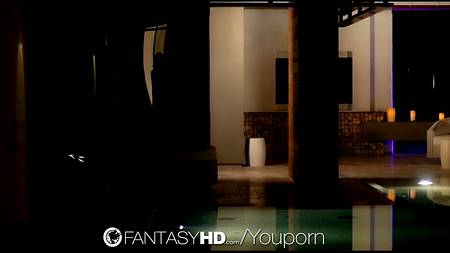 Невероятная красотка Kimmy Granger послушно отдалась мужчине