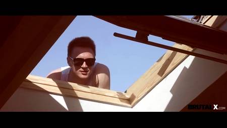 Парень при помощи силы заслужил жаркий секс с блондинкой