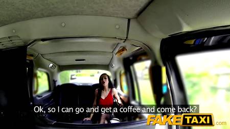 Таксист насадил на пенис горячею пассажирку