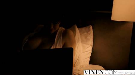 Нежный секс с рыжеволосой девушкой