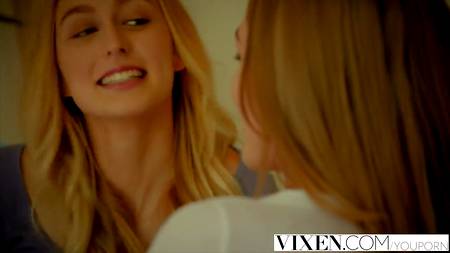 Красивые девчонки устроили мужчине незабываемый сюрприз