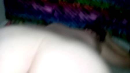 Толстая девушка доводит счастливчика до сказочного оргазма