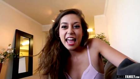 Красивое домашнее порно с горячей девахой