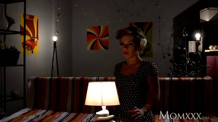 Возбуждающая Sasha Zima ебется с инопланетянином в сказочном порно