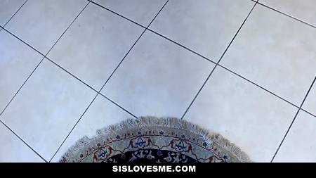 Домашнее порно с очень красивой девчонкой