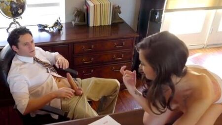 Нежно присунул в красивое тело обворожительной Gia Paige