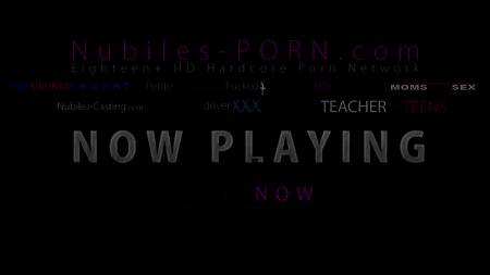 Тренер по фитнесу соблазнил хорошенькую девушку