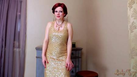 Огненная леди подставила пизду раком для проникновения большого члена