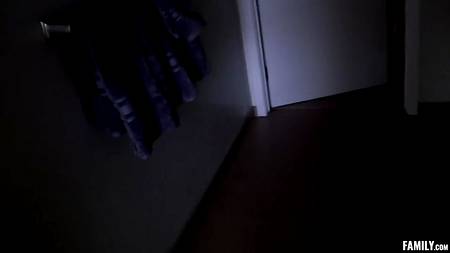 Деваха выполнила все желания похотливого шантажиста