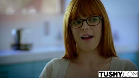 Сногсшибательная Jean Val Jean получила член между булок